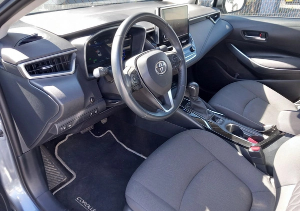 Toyota Corolla cena 100780 przebieg: 38980, rok produkcji 2022 z Lubraniec małe 379